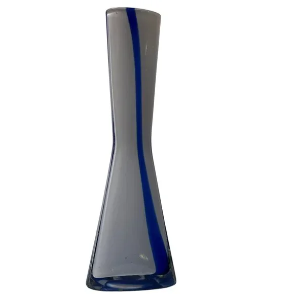 Blue/White 7.5" - Venetian Type Glass Vase – Made in Japan, Vintage Art Glass - Picture 3 of 5